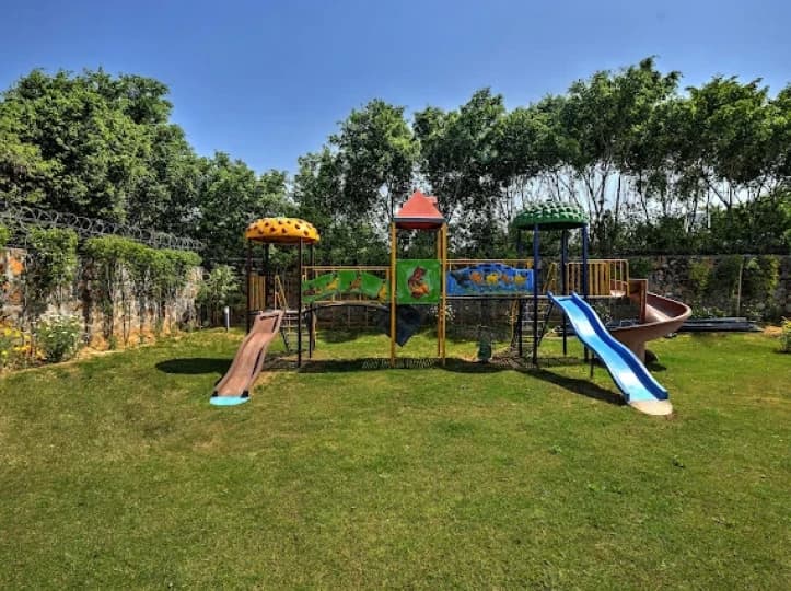 Photo 15 of 19 – 4 BHK villa with a private pool in Gurugram, Delhi (BMF-V297)