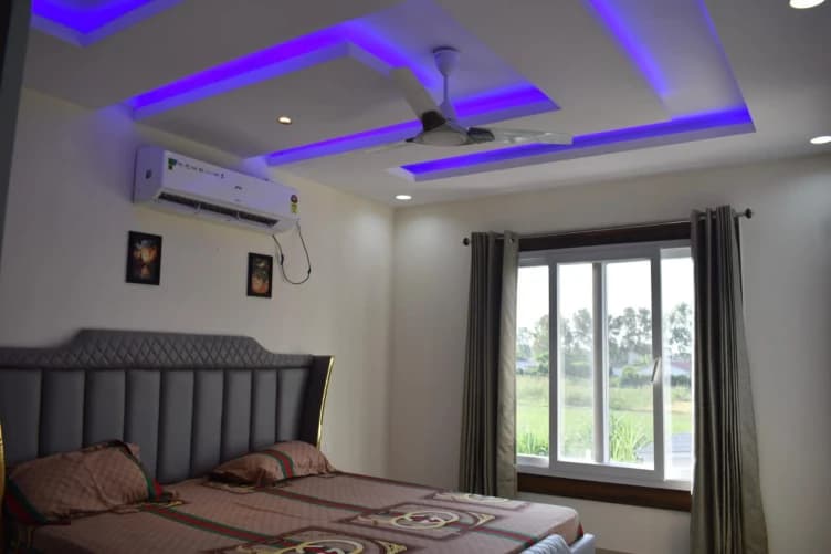 Photo 7 of 17 – 4 BHK villa with a private pool in Noida, Delhi (BMF-V385)