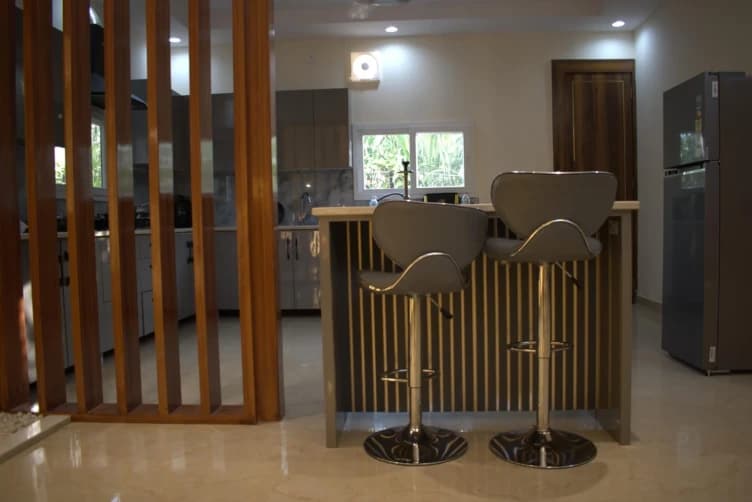 Photo 12 of 17 – 4 BHK villa with a private pool in Noida, Delhi (BMF-V385)