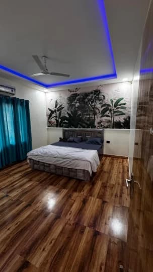 Photo 4 of 19 – 2 BHK villa with a private pool in Noida, Delhi (BMF-V455)
