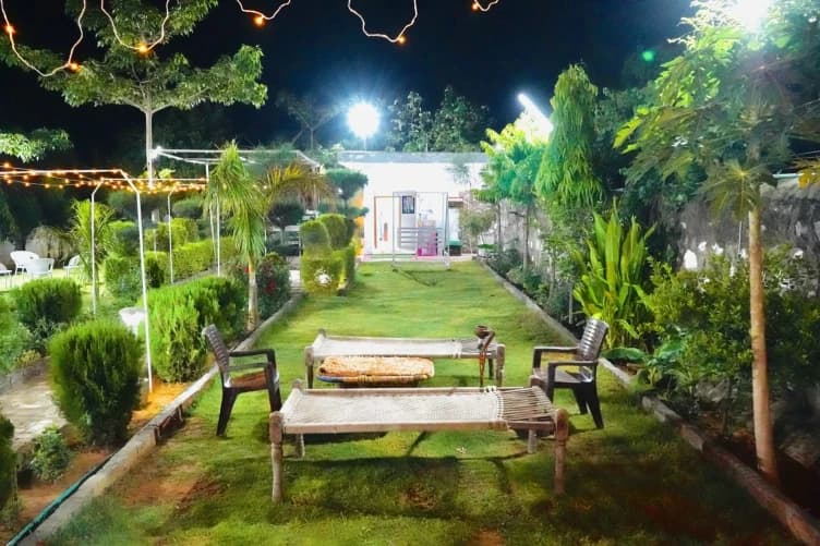 Photo 11 of 13 – 5 BHK villa with a private pool in Gurugram, Delhi (BMF-V543)