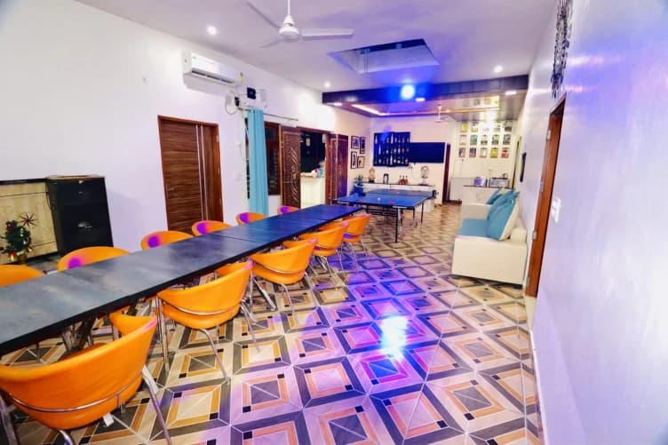 Photo 6 of 13 – 5 BHK villa with a private pool in Gurugram, Delhi (BMF-V543)