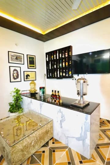 Photo 7 of 13 – 5 BHK villa with a private pool in Gurugram, Delhi (BMF-V543)