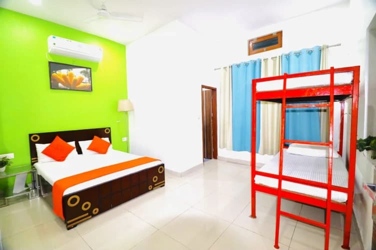 Photo 4 of 13 – 5 BHK villa with a private pool in Gurugram, Delhi (BMF-V543)