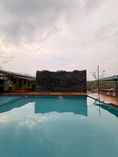 Photo 2 of 10 – 4 BHK villa with a pool in Badlapur, Thane (BMF-V558)
