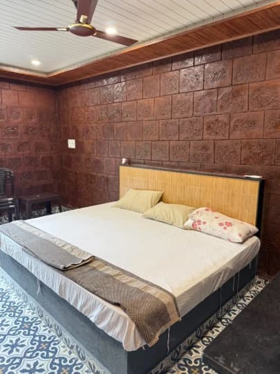 Photo 5 of 12 – 4 BHK farmhouse with a private pool in Dhargal, Goa (BMF-F563)