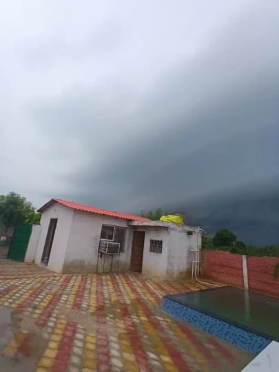 Photo 7 of 10 – 1 BHK farmhouse with a private pool in Modern School, Bharatpur (BMF-F564)
