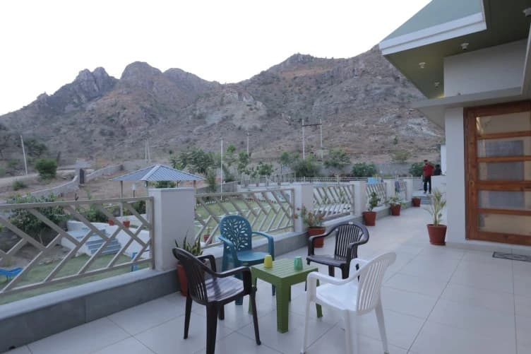Photo 9 of 15 – 5 BHK villa with a private pool in Barodiya Choki, Udaipur (BMF-V571)