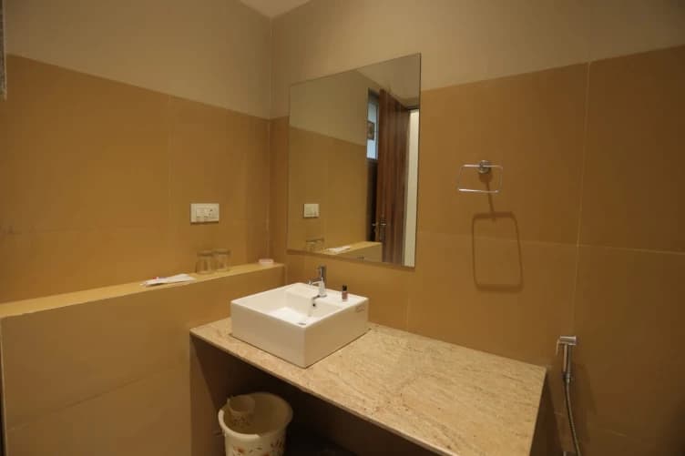 Photo 3 of 15 – 5 BHK villa with a private pool in Barodiya Choki, Udaipur (BMF-V571)
