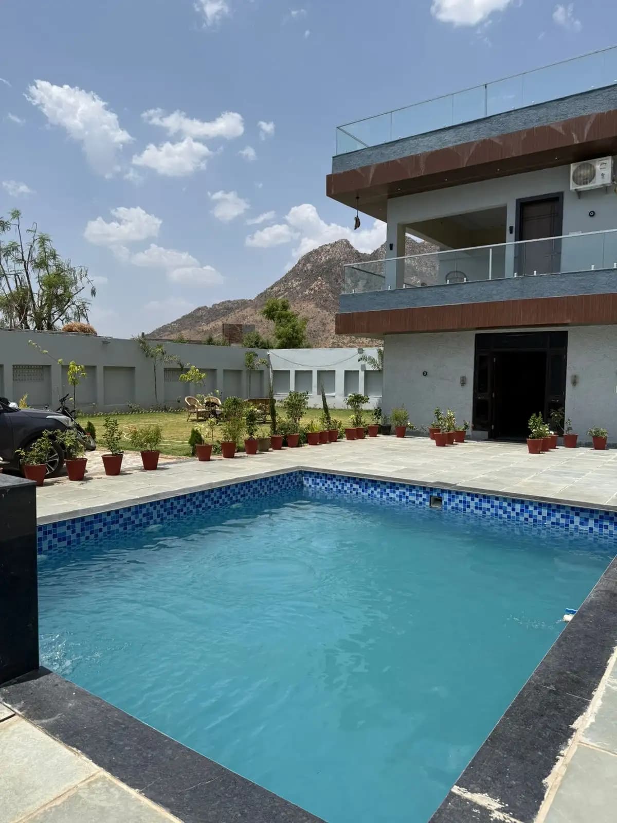 Photo 1 of 18 – 4 BHK villa with a private pool in Barodiya, Udaipur (BMF-V578)