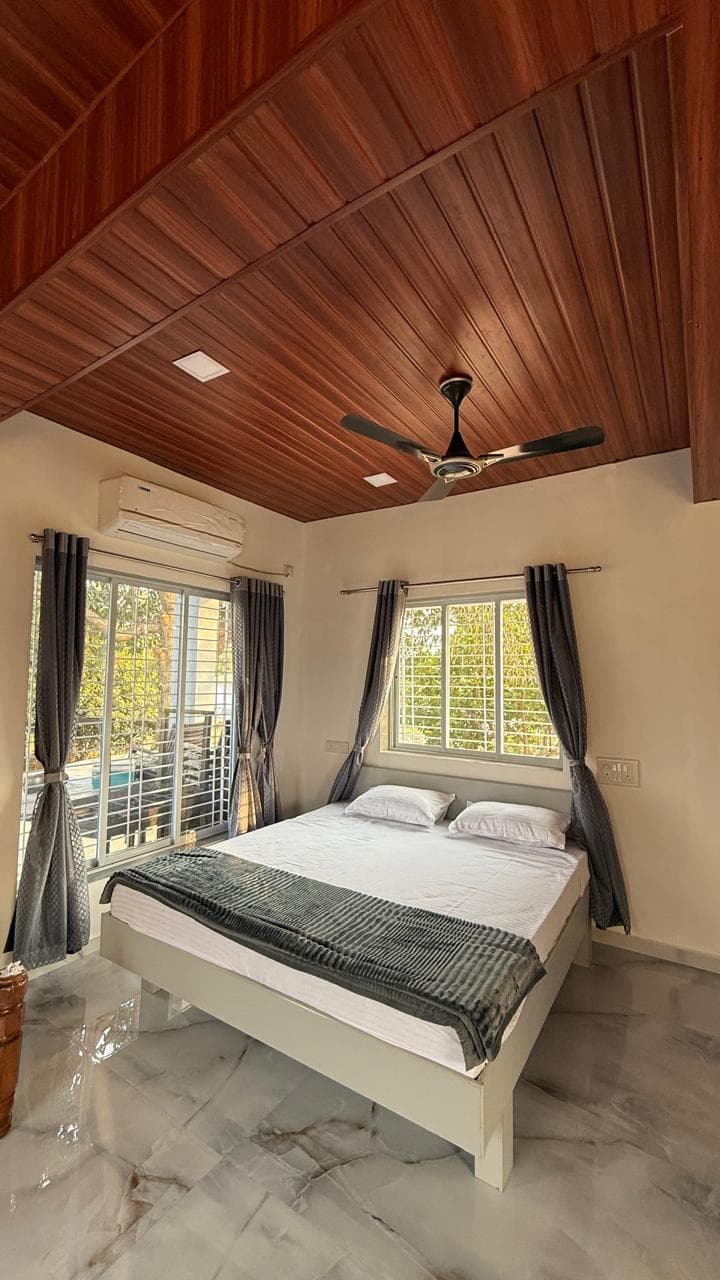 Photo 9 of 19 – 2 BHK farmhouse with a pool in Nadode Wadi, Karjat (BMF-F581)