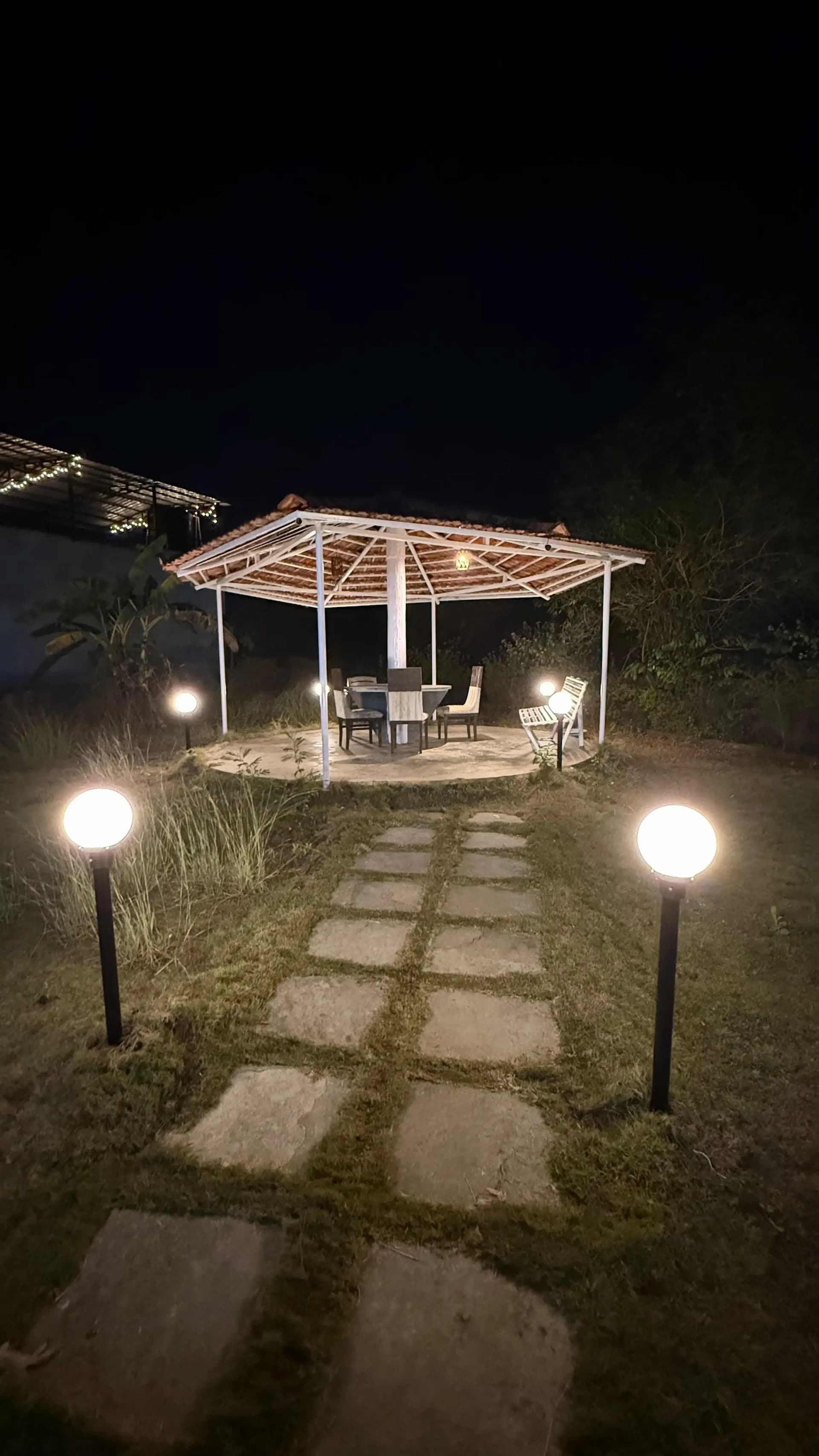 Photo 17 of 19 – 2 BHK farmhouse with a pool in Nadode Wadi, Karjat (BMF-F581)