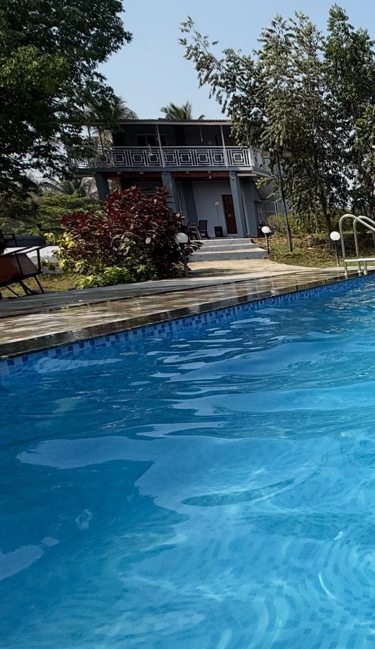 Photo 18 of 19 – 2 BHK farmhouse with a pool in Nadode Wadi, Karjat (BMF-F581)