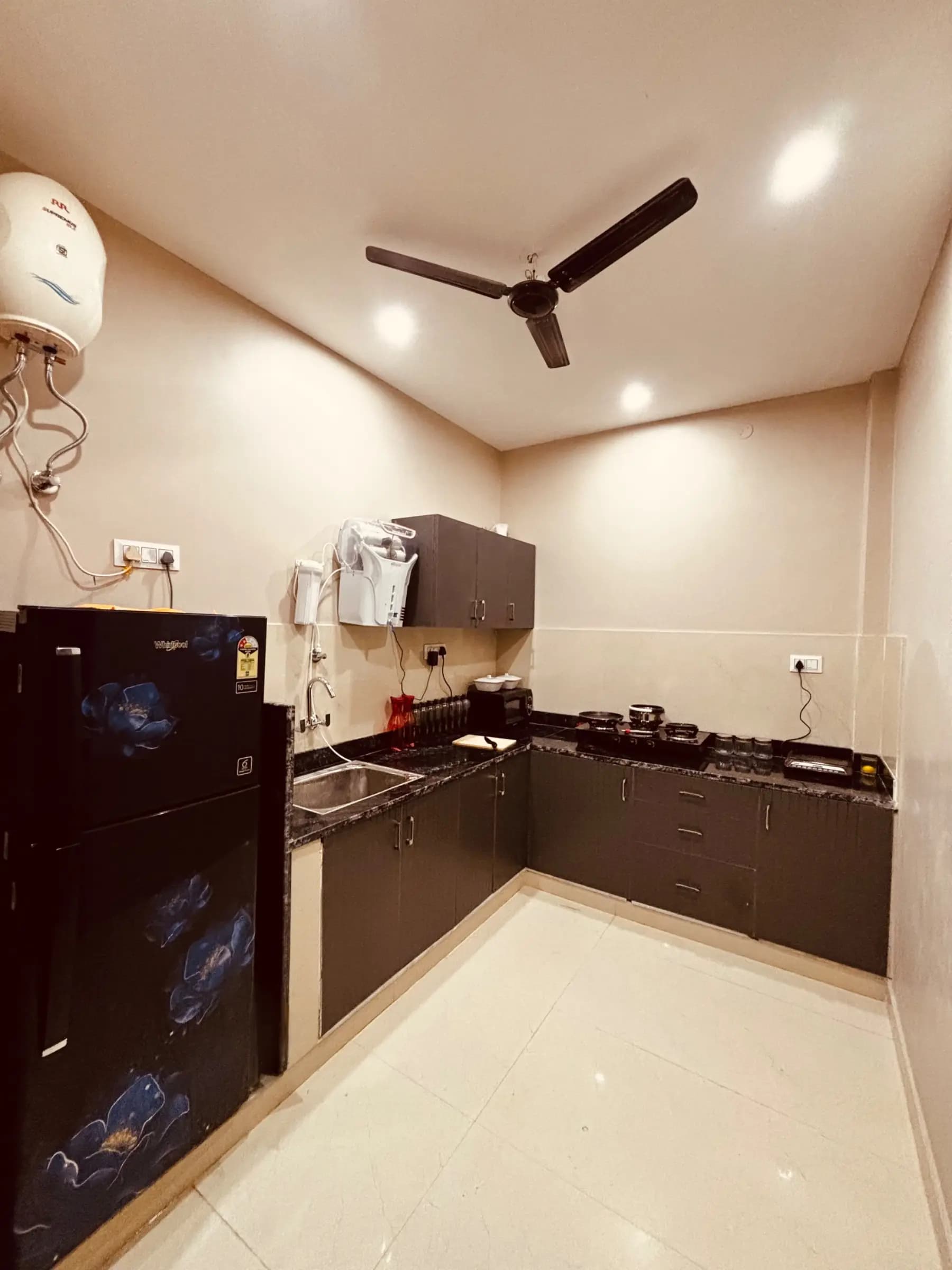 Photo 9 of 13 – 2 BHK farmhouse with a private pool in Mansarover, Jaipur (BMF-F583)