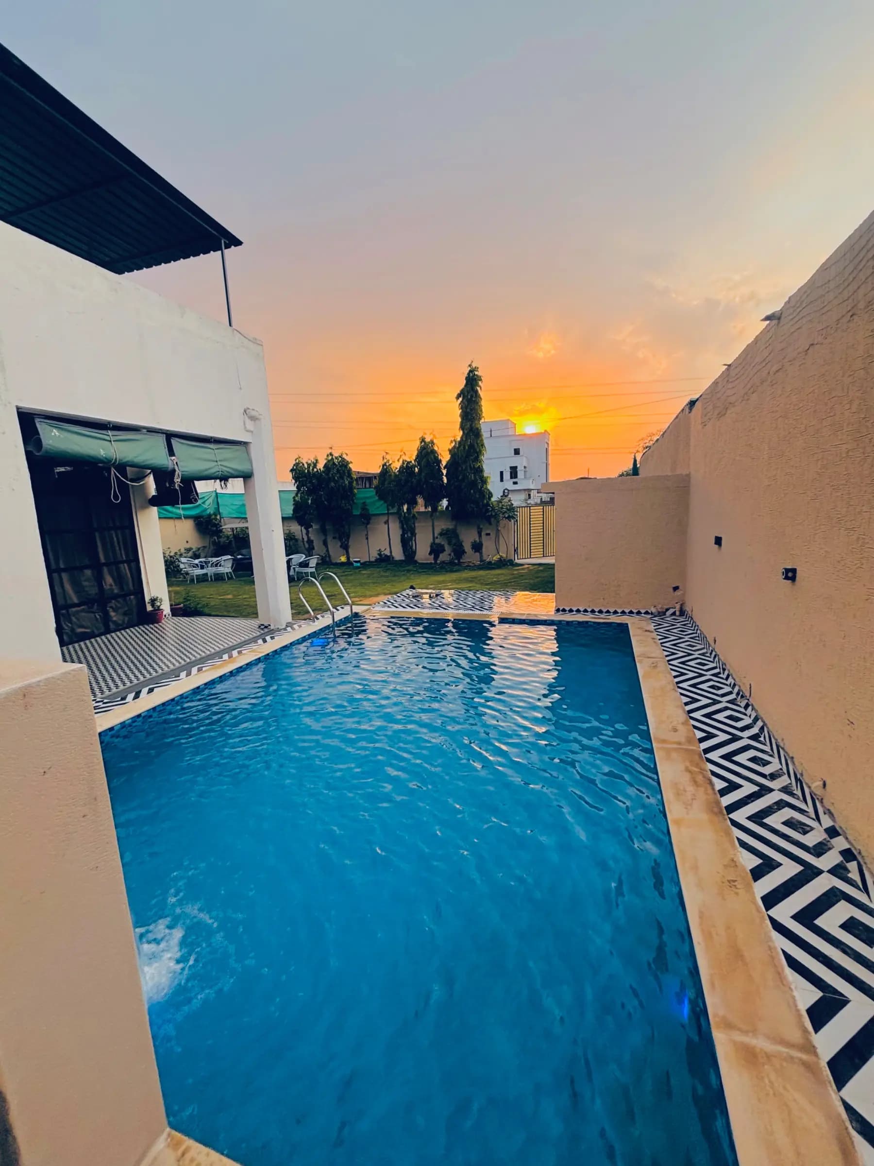 Photo 10 of 13 – 2 BHK farmhouse with a private pool in Mansarover, Jaipur (BMF-F583)