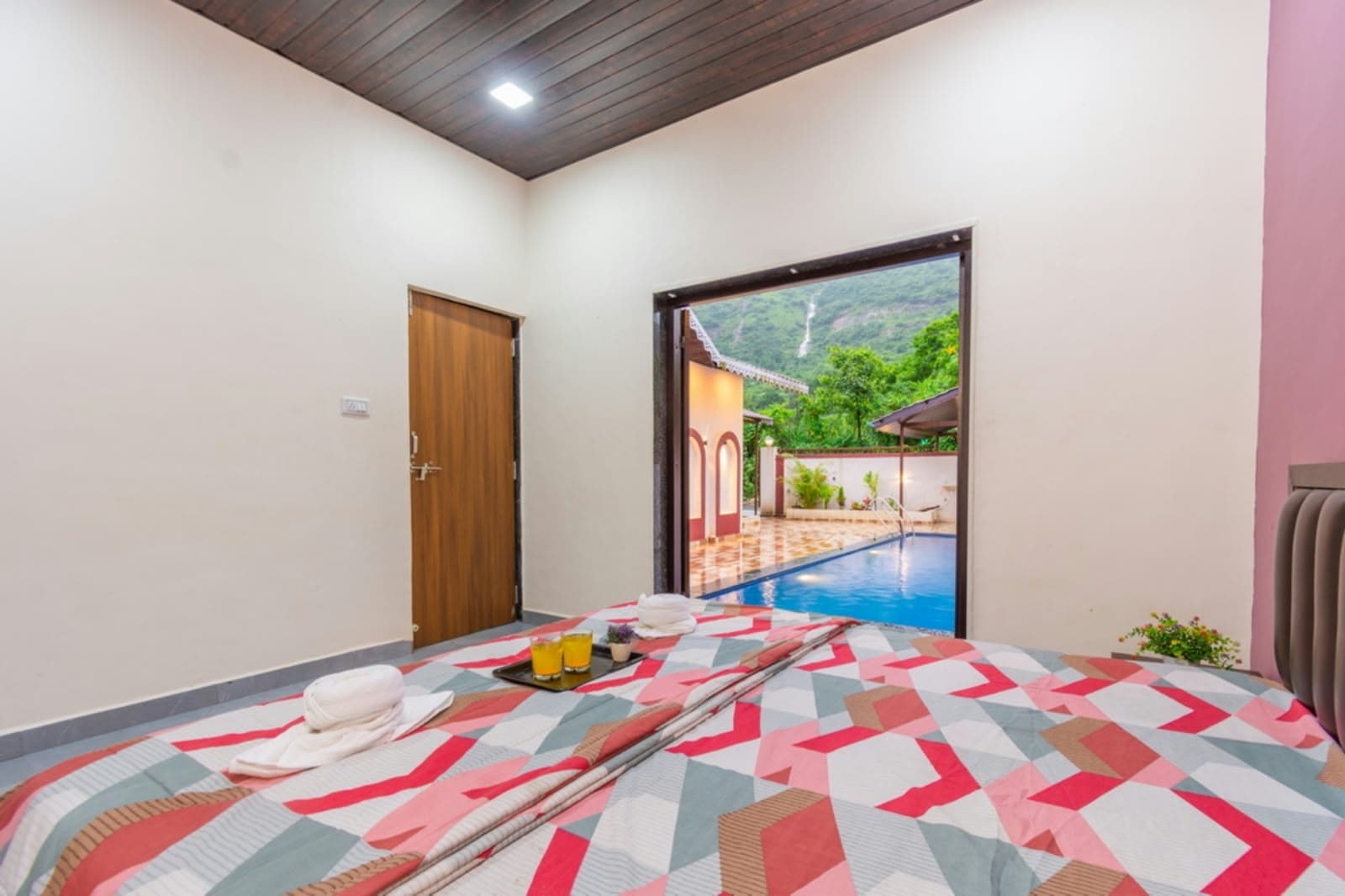 Photo 5 of 15 – 3 BHK villa with a pool in Malavli, Lonavala (BMF-V585)
