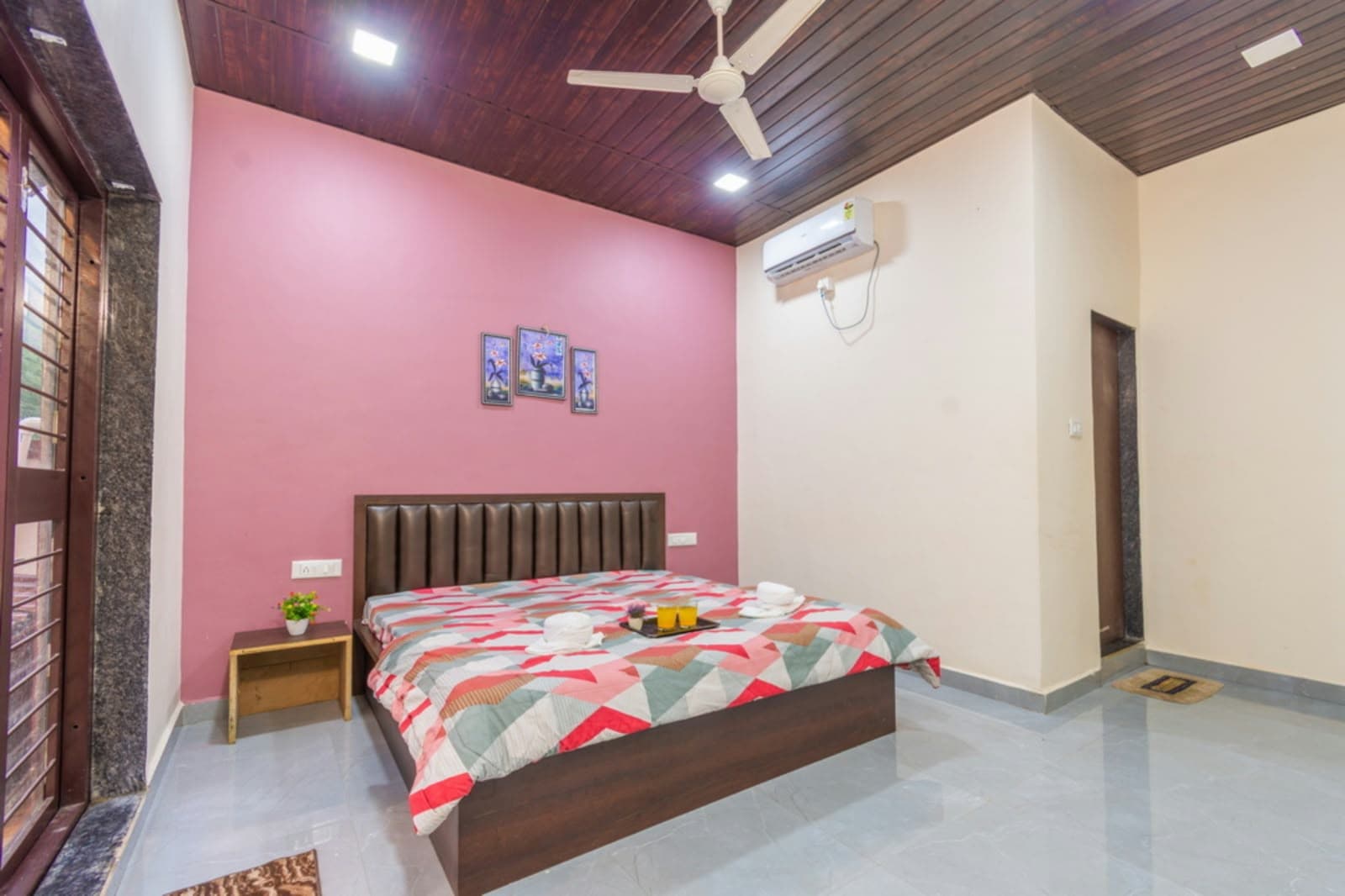Photo 3 of 15 – 3 BHK villa with a pool in Malavli, Lonavala (BMF-V585)