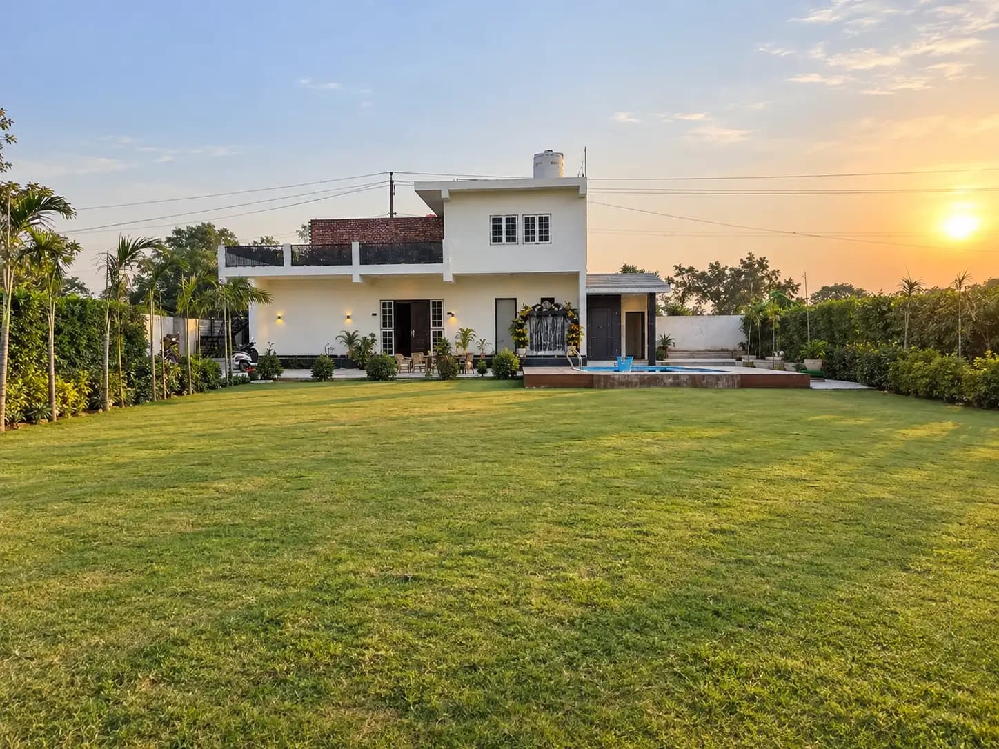 Photo 2 of 12 – 2 BHK farmhouse with a private pool in Rajokri, Delhi (BMF-F591)