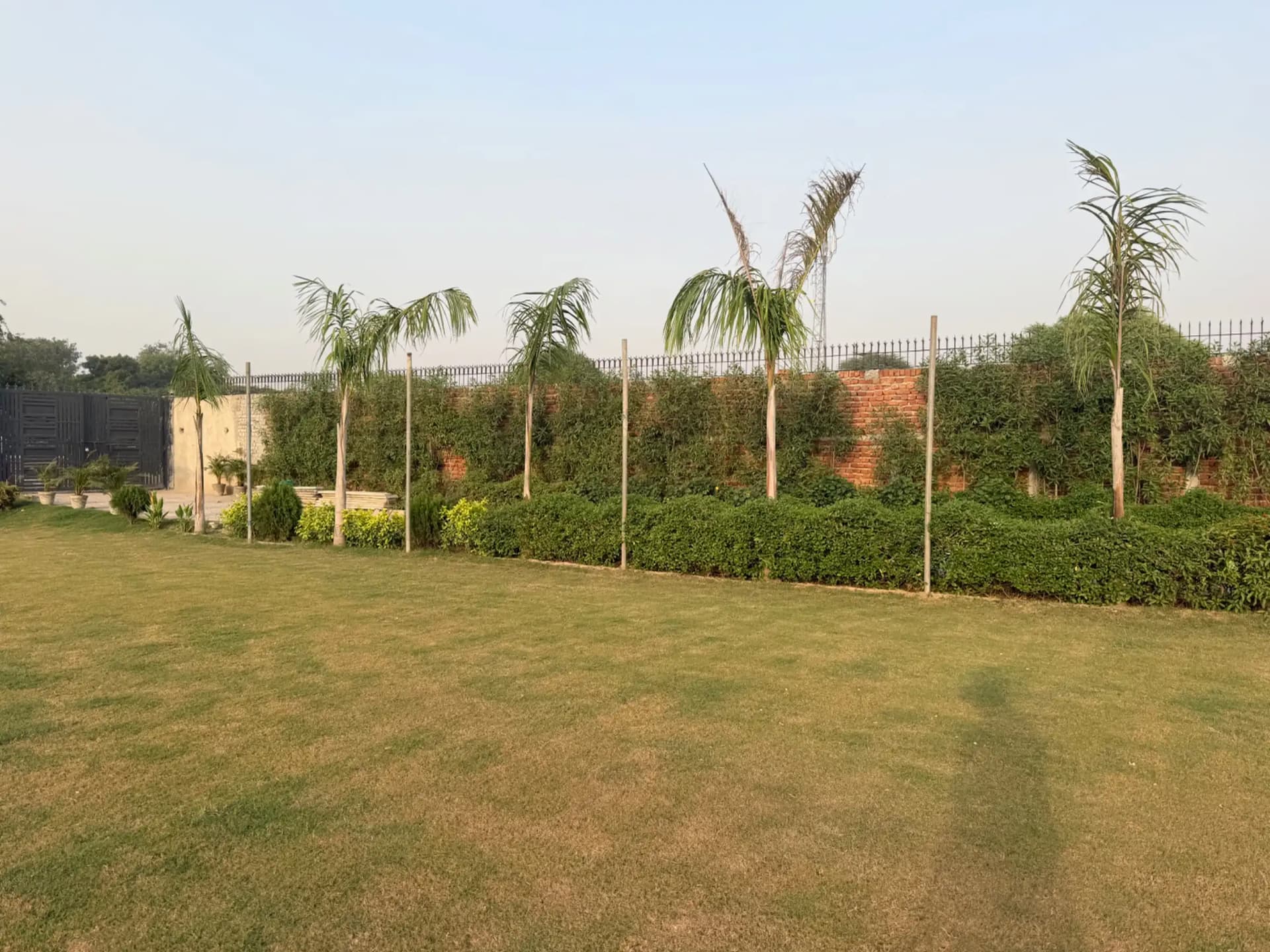 Photo 7 of 12 – 2 BHK farmhouse with a private pool in Rajokri, Delhi (BMF-F591)