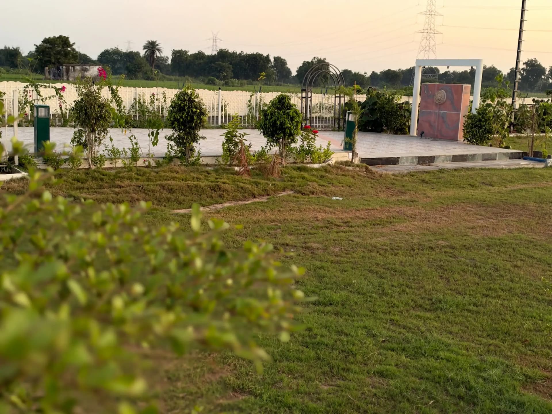 Photo 7 of 20 – 3 BHK farmhouse with a pool in Bareja, Ahmedabad (BMF-F593)