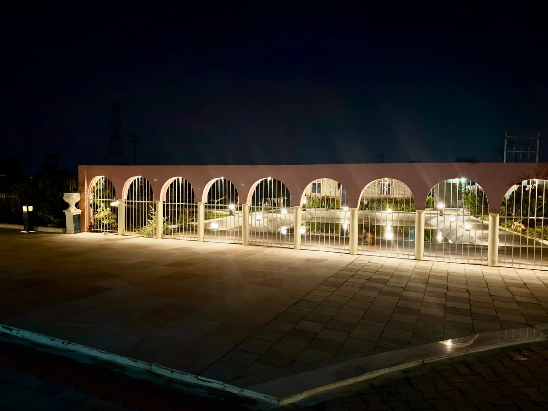Photo 9 of 20 – 3 BHK farmhouse with a pool in Bareja, Ahmedabad (BMF-F593)