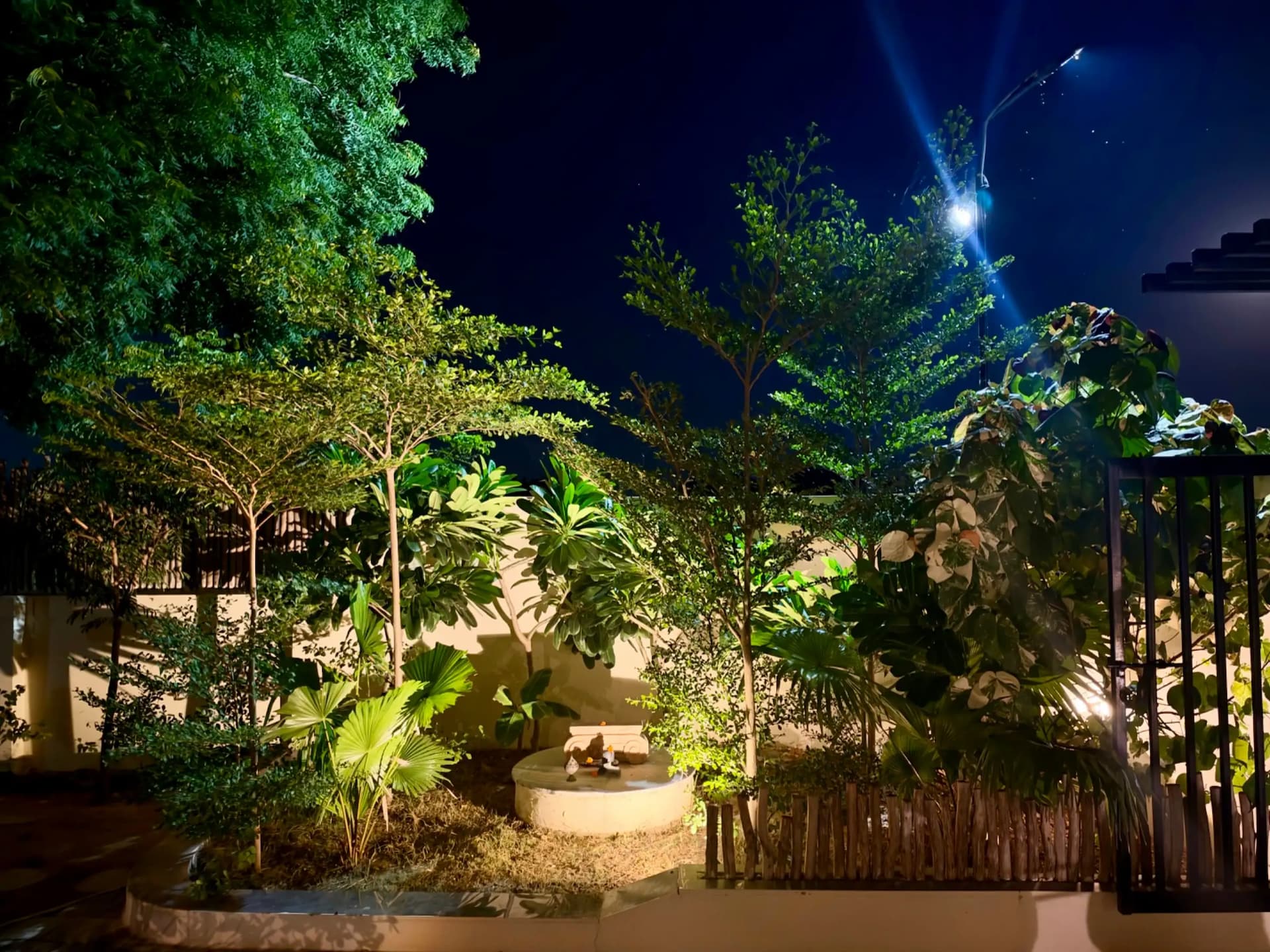 Photo 18 of 20 – 3 BHK farmhouse with a pool in Bareja, Ahmedabad (BMF-F593)