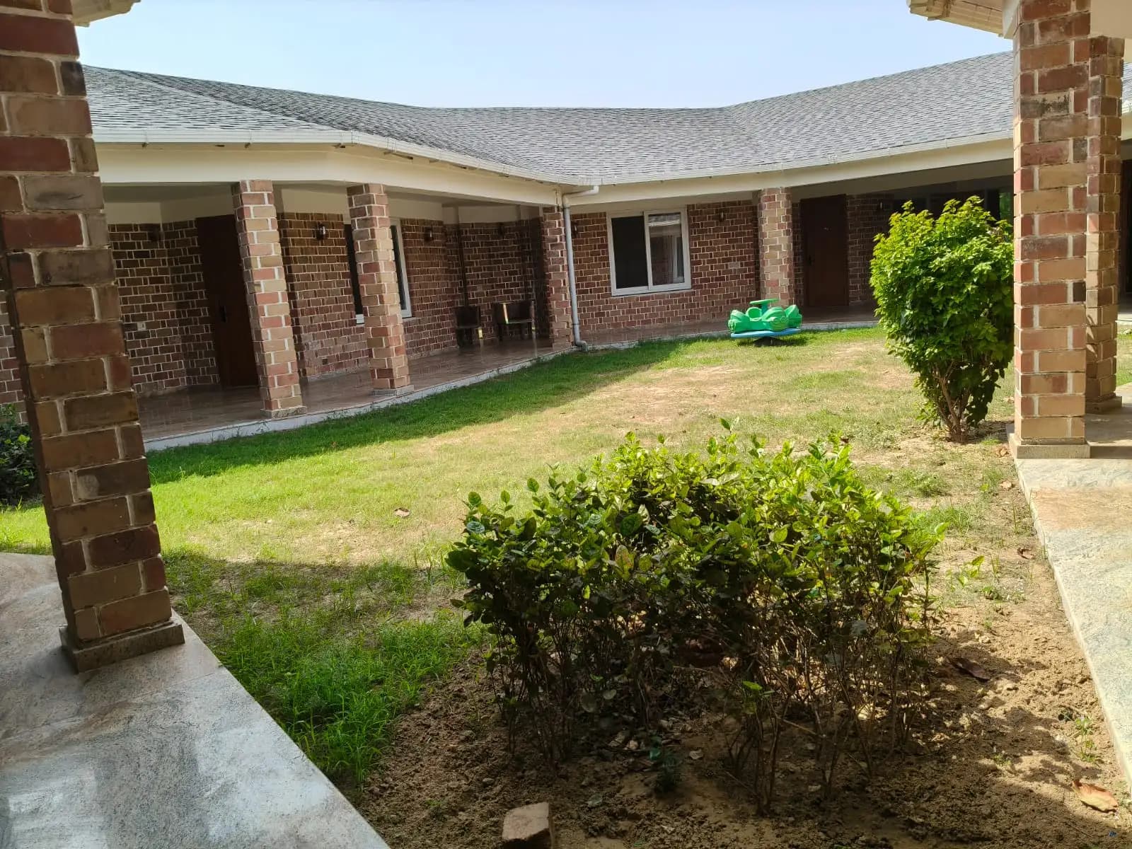 Photo 11 of 11 – 8 BHK farmhouse with a pool in Sirohi, Faridabad (BMF-F594)