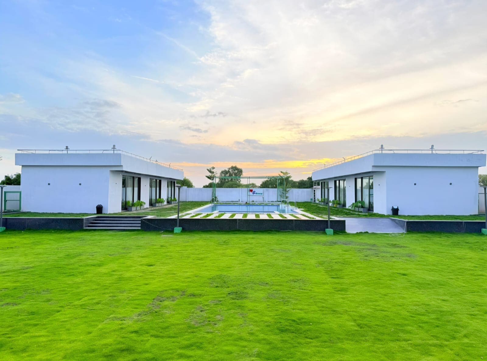 Photo 18 of 19 – 6 BHK farmhouse with a pool in Medchal, Hyderabad (BMF-F596)