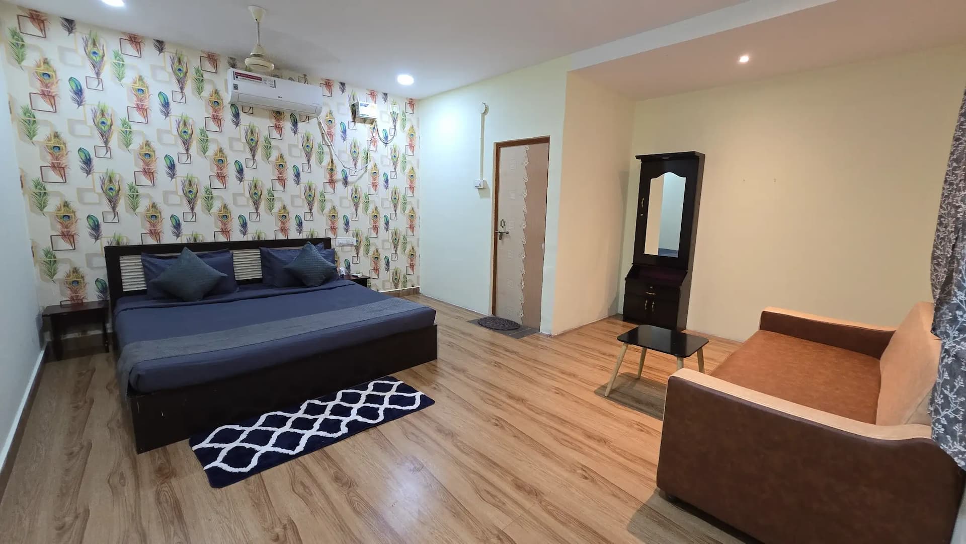 Photo 4 of 6 – 4 BHK farmhouse with a pool in Shamshabad, Hyderabad (BMF-F598)