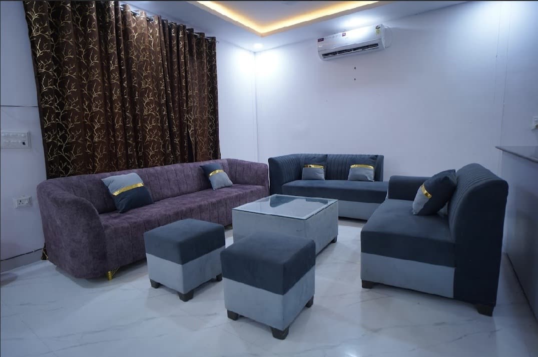 Photo 3 of 17 – 3 BHK farmhouse with a private pool in Noida, Delhi (BMF-F600)