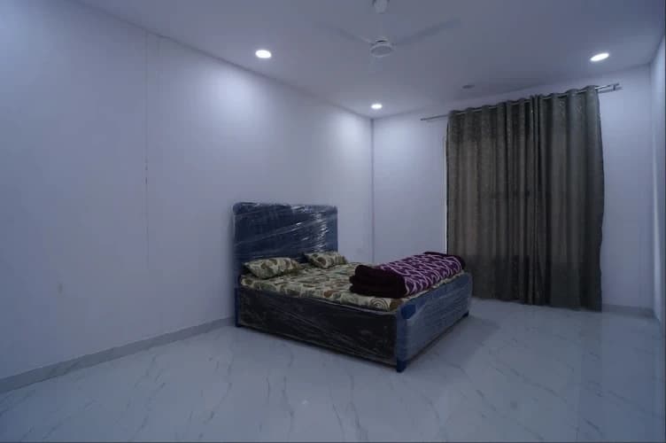 Photo 6 of 17 – 3 BHK farmhouse with a private pool in Noida, Delhi (BMF-F600)