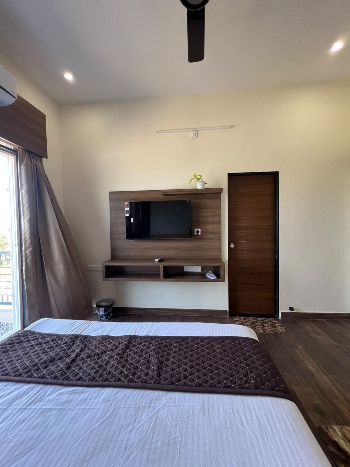 Photo 10 of 18 – 4 BHK villa with a private pool in Umarda, Udaipur (BMF-V602)