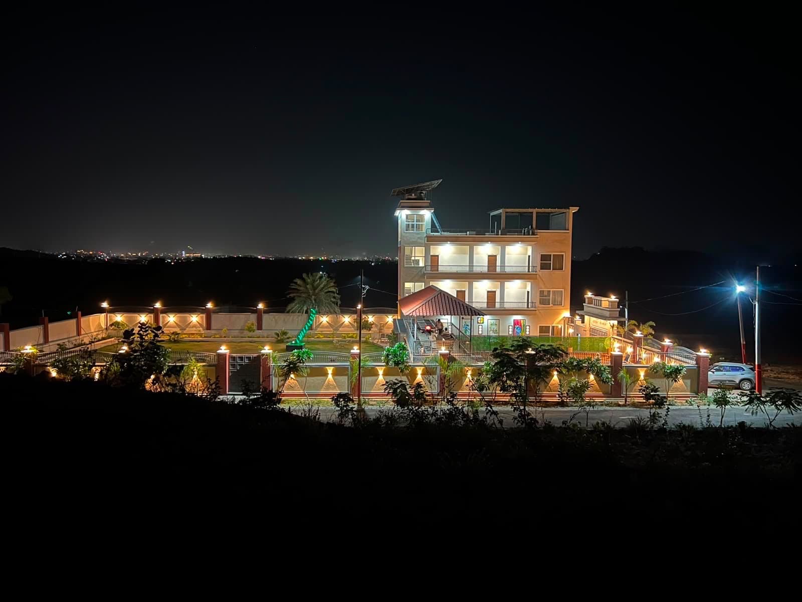 Photo 2 of 18 – 4 BHK villa with a private pool in Umarda, Udaipur (BMF-V602)