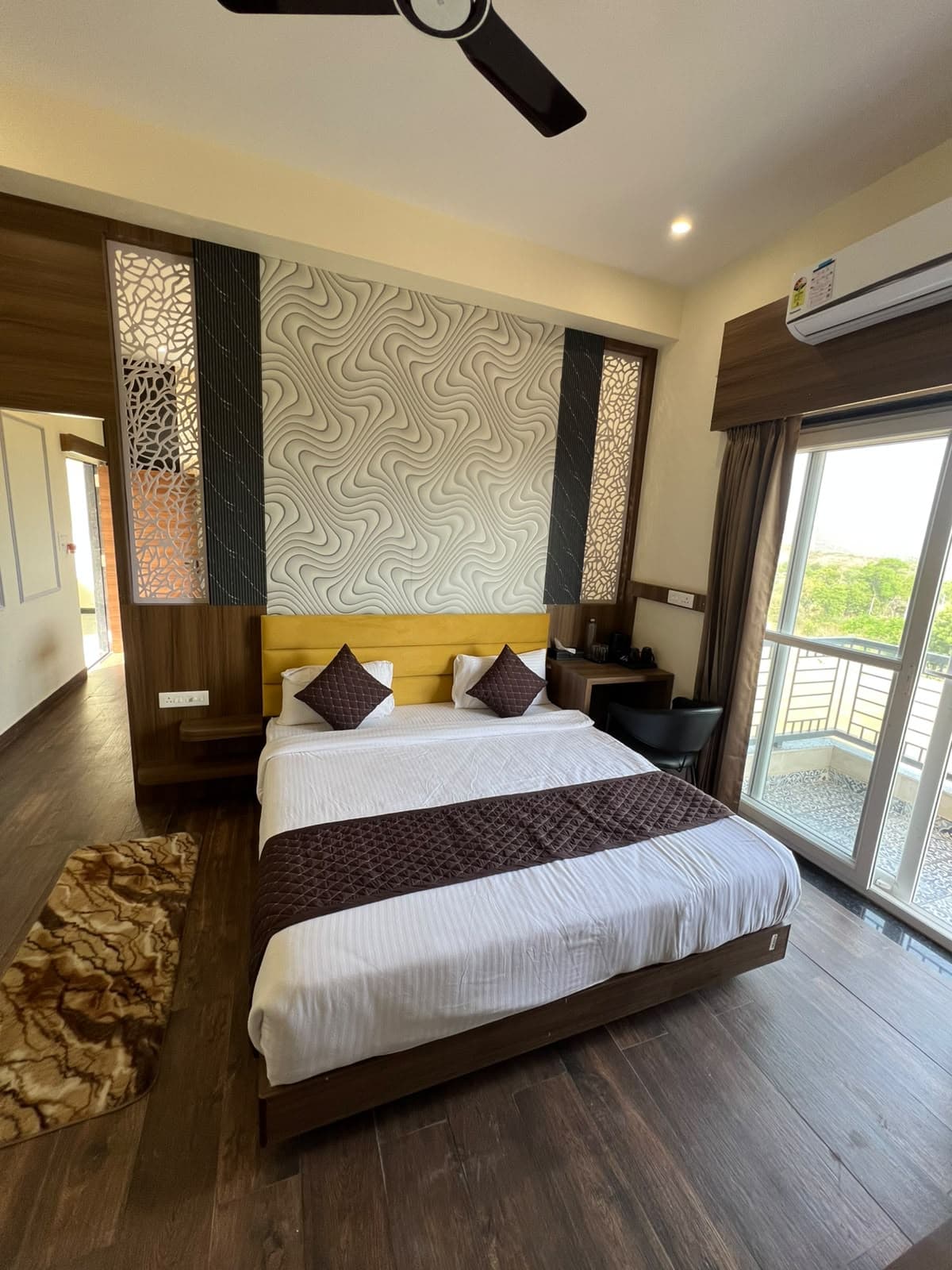 Photo 9 of 18 – 4 BHK villa with a private pool in Umarda, Udaipur (BMF-V602)