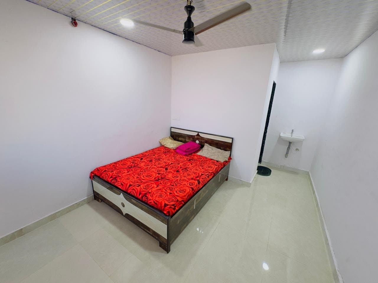 Photo 3 of 8 – 2 BHK farmhouse with a private pool in Bhiwandi, Thane (BMF-F605)