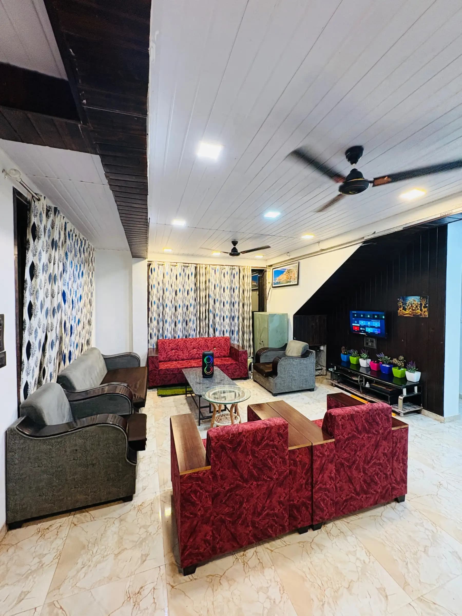 Photo 3 of 17 – 4 BHK villa with a pool in Mahadev Mandir, Lonavala (BMF-V606)
