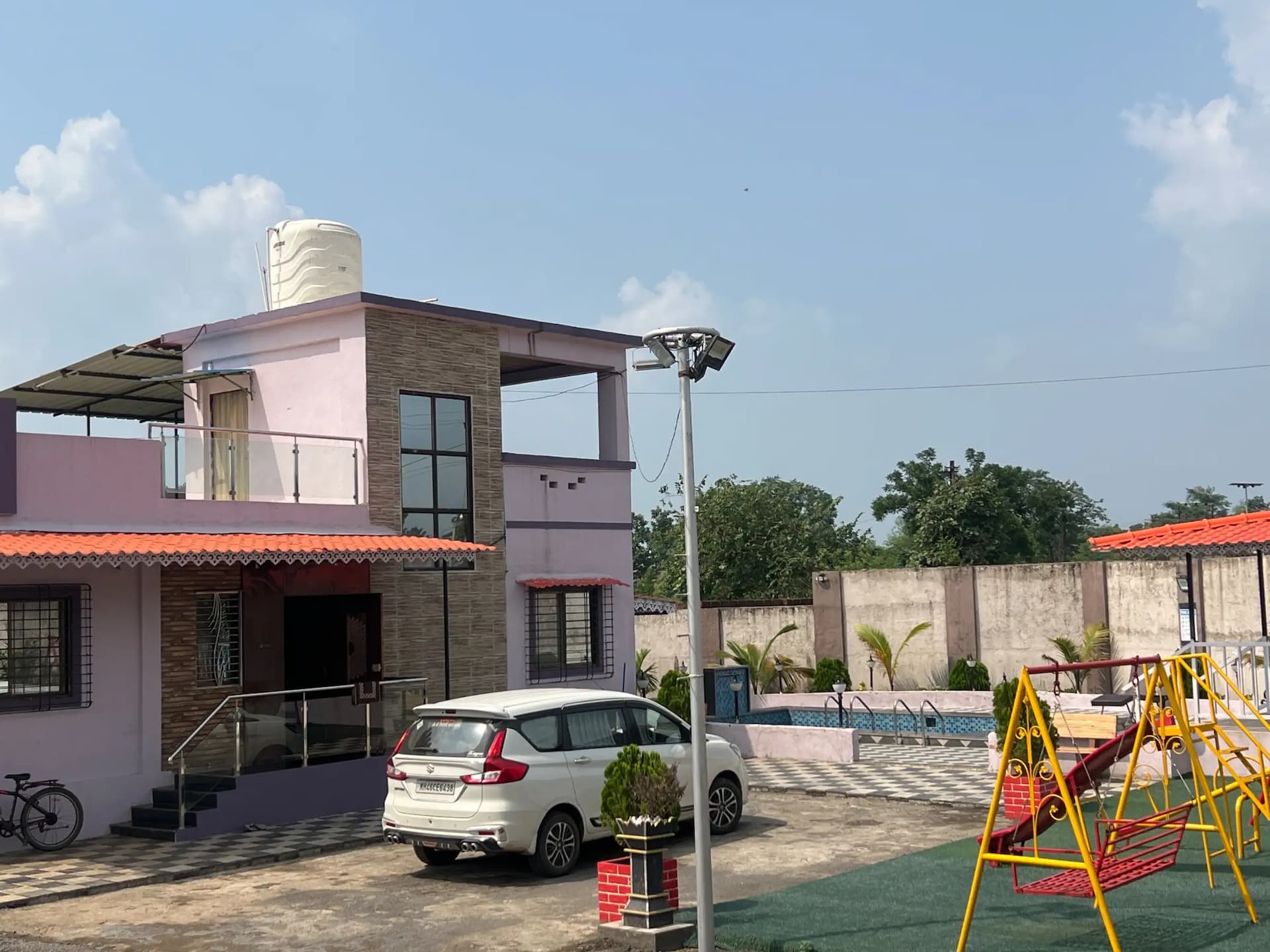 Photo 10 of 11 – 3 BHK farmhouse with a private pool in Kadhav, Karjat (BMF-F607)