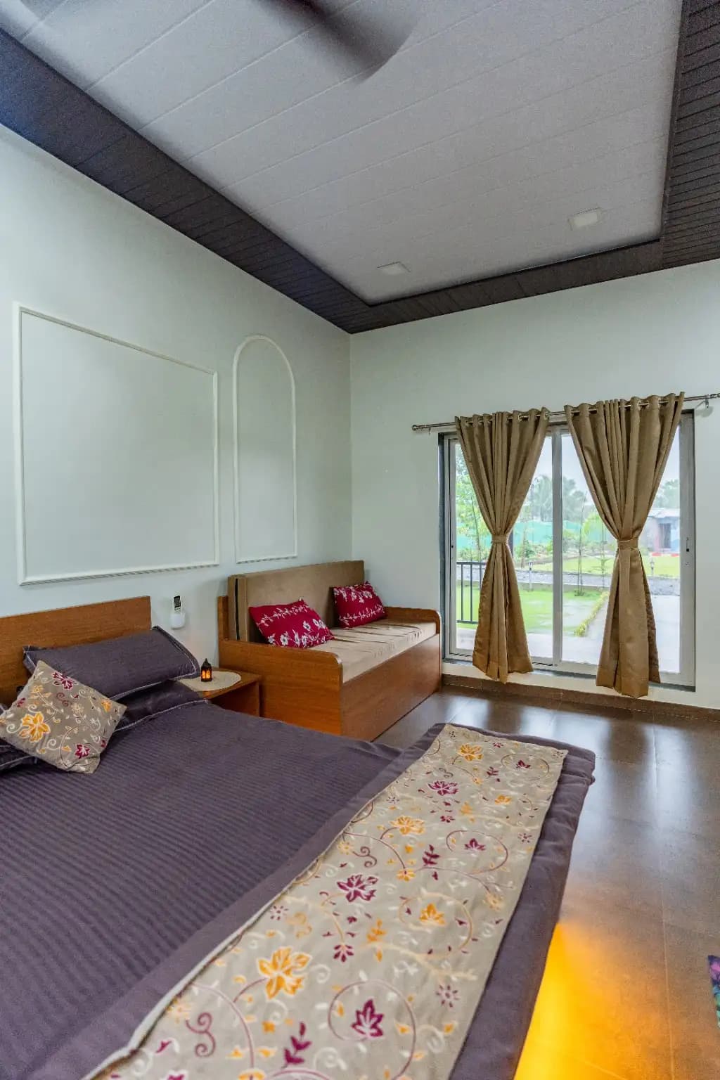 Photo 5 of 10 – 7-room resort with a pool in Kadav Market, Karjat (BMF-R610)