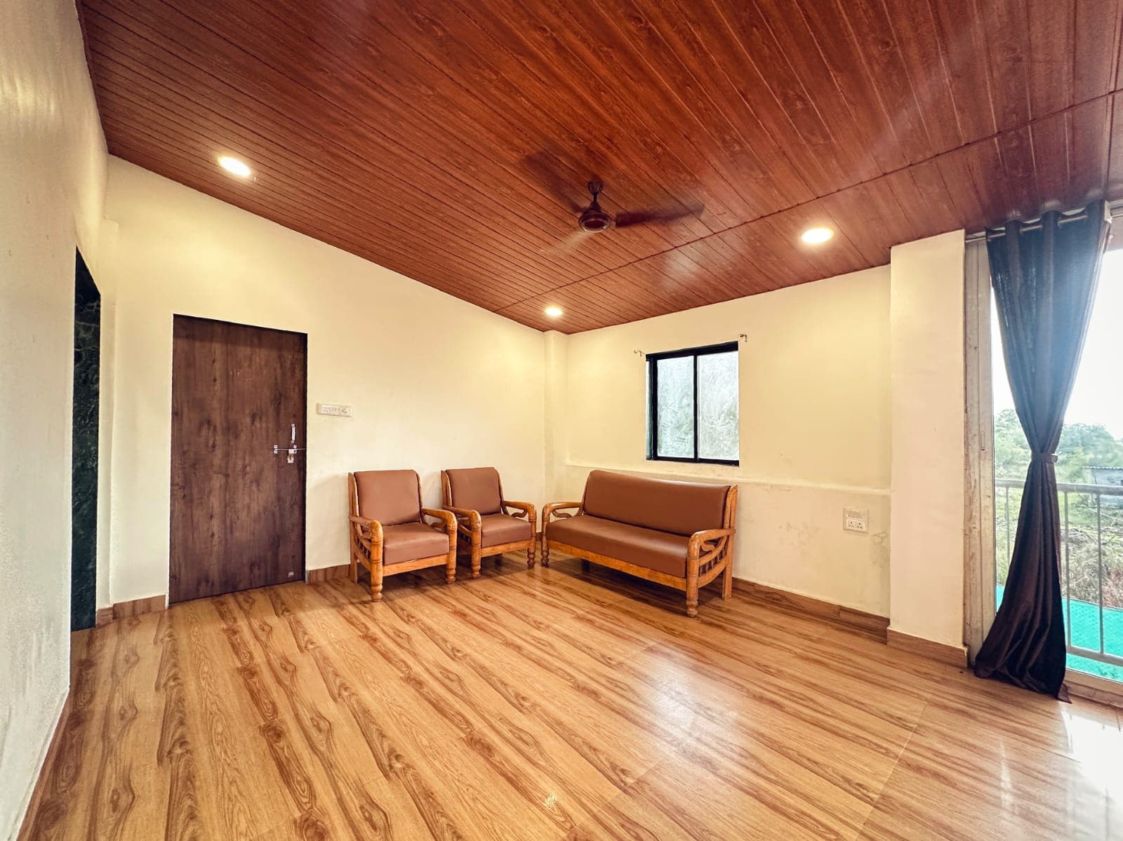 Photo 9 of 15 – 5 BHK villa with a private pool in Malavli, Lonavala (BMF-V612)