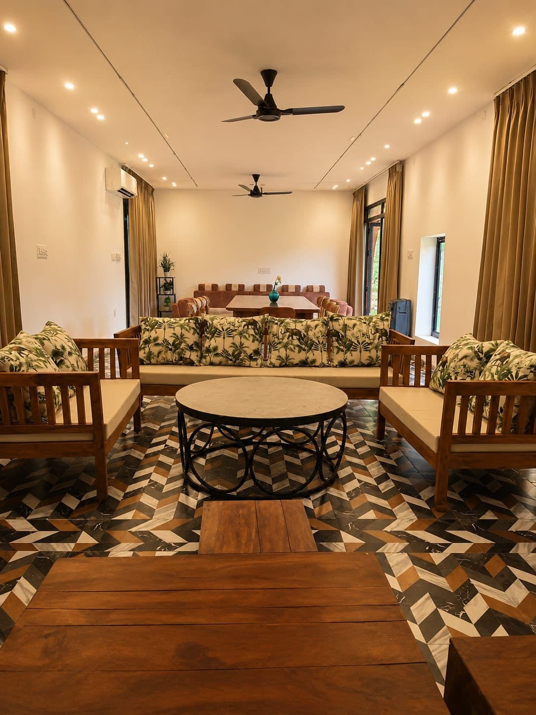 Photo 4 of 15 – 2 BHK villa with a private pool in The Lalit Mangar, Faridabad (BMF-V614)