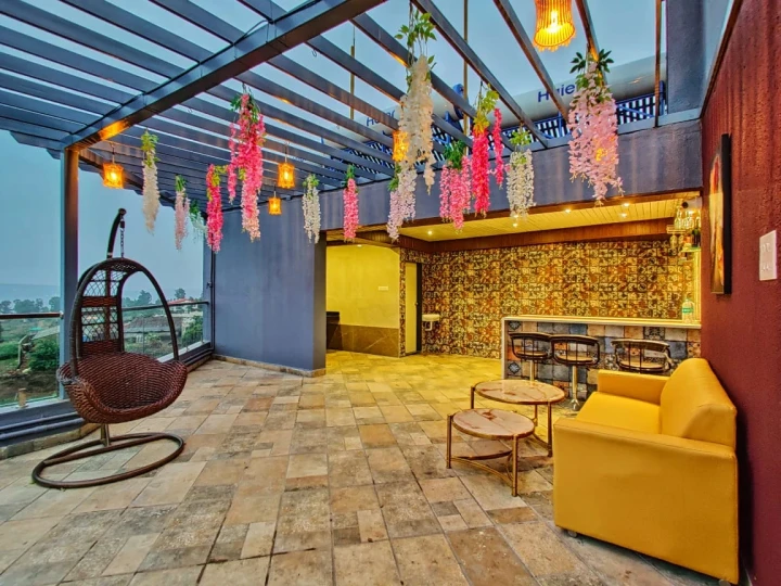 Photo 13 of 19 – 4 BHK villa with a private pool in Kaswand, Mahabaleshwar (BMF-V617)
