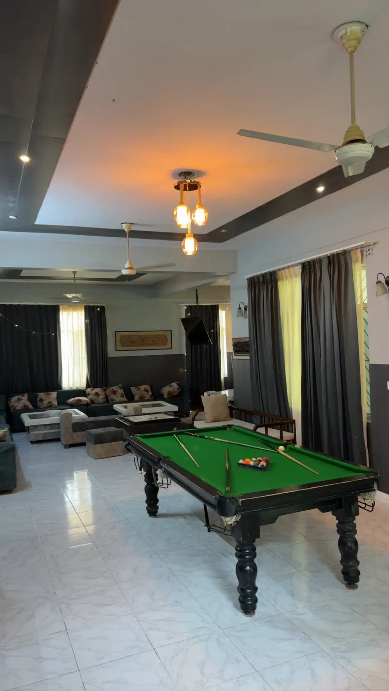 Photo 3 of 9 – 3 BHK farmhouse with a private pool in Echelon College, Faridabad (BMF-F618)