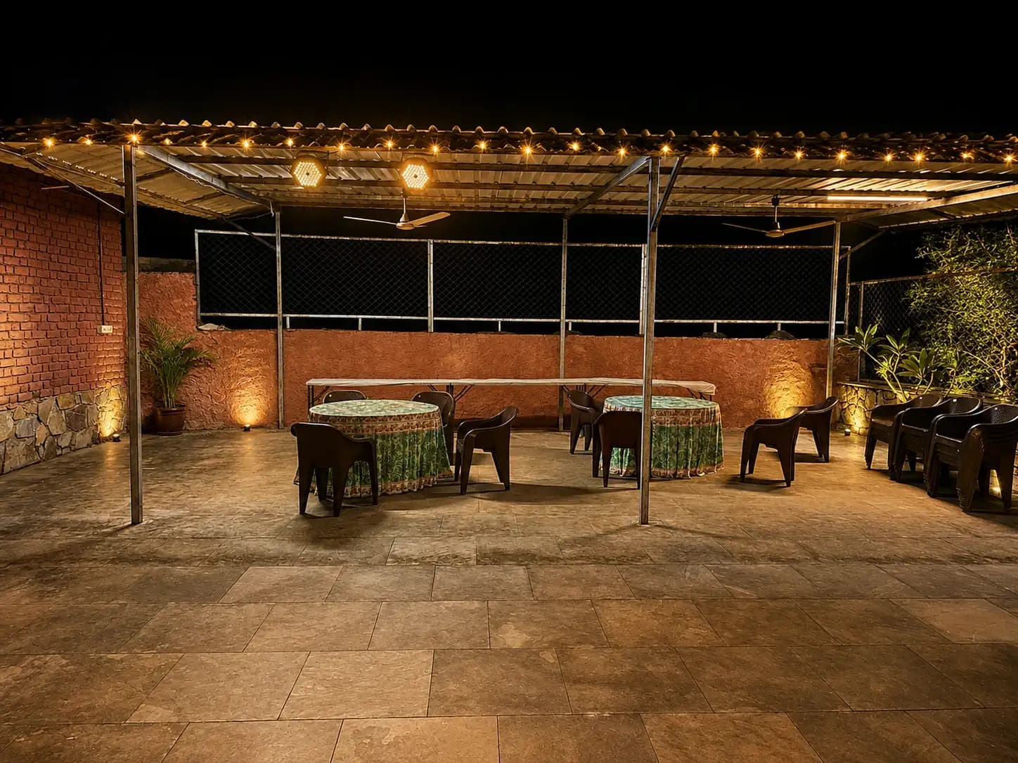 Photo 10 of 17 – 2 BHK farmhouse with a pool in Ishwal, Udaipur (BMF-F620)