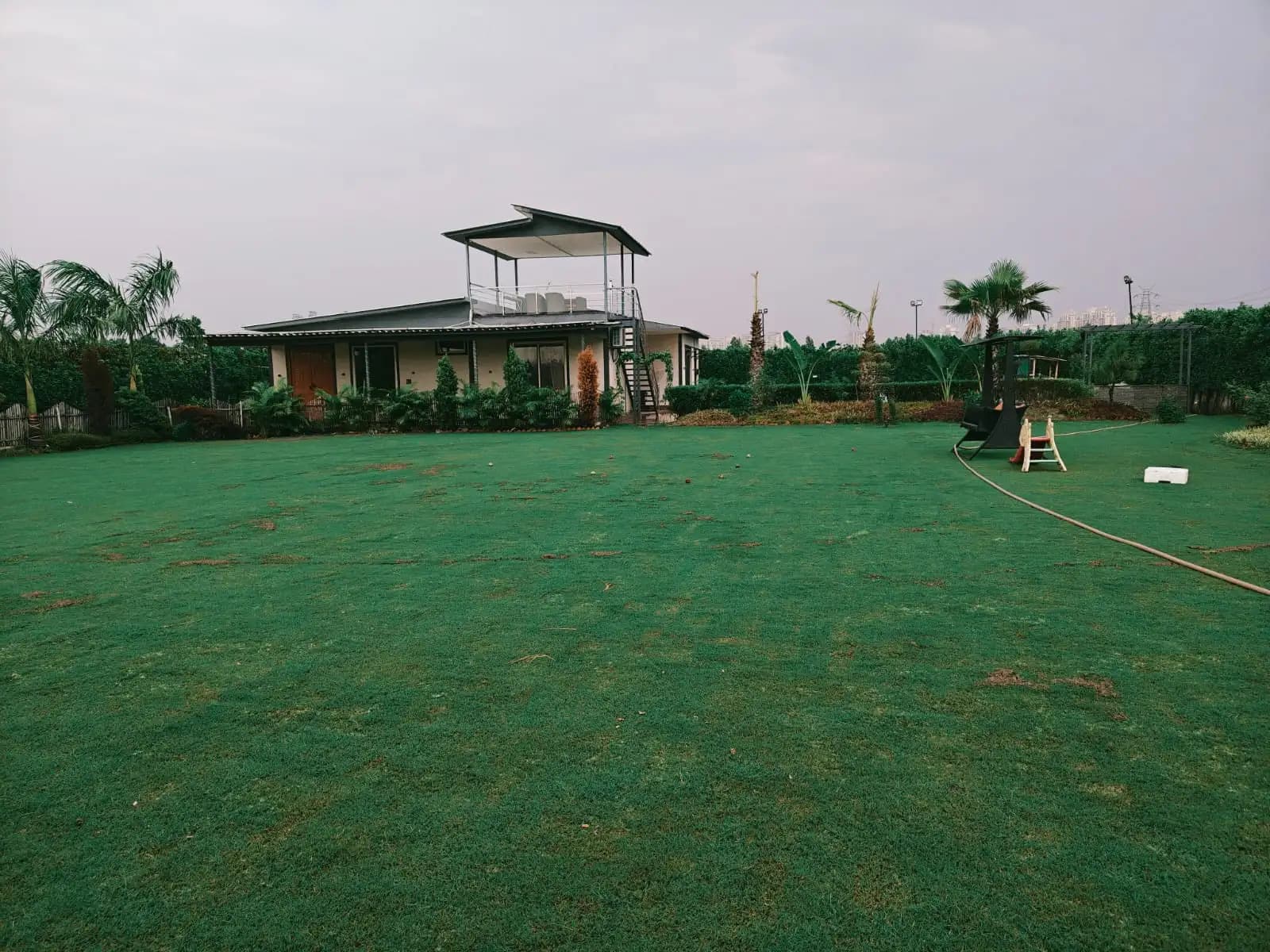 Photo 13 of 19 – 3 BHK farmhouse with a private pool in Noida, Delhi (BMF-F622)