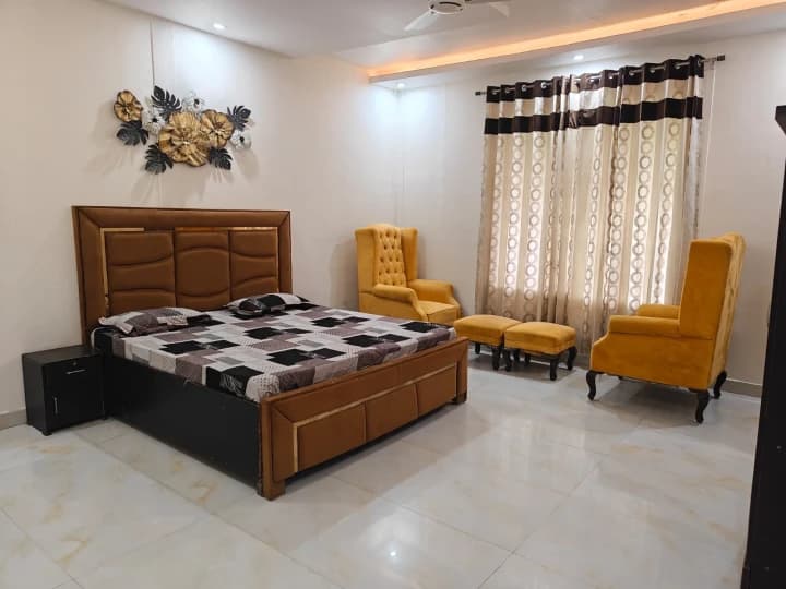Photo 7 of 19 – 3 BHK farmhouse with a private pool in Noida, Delhi (BMF-F622)