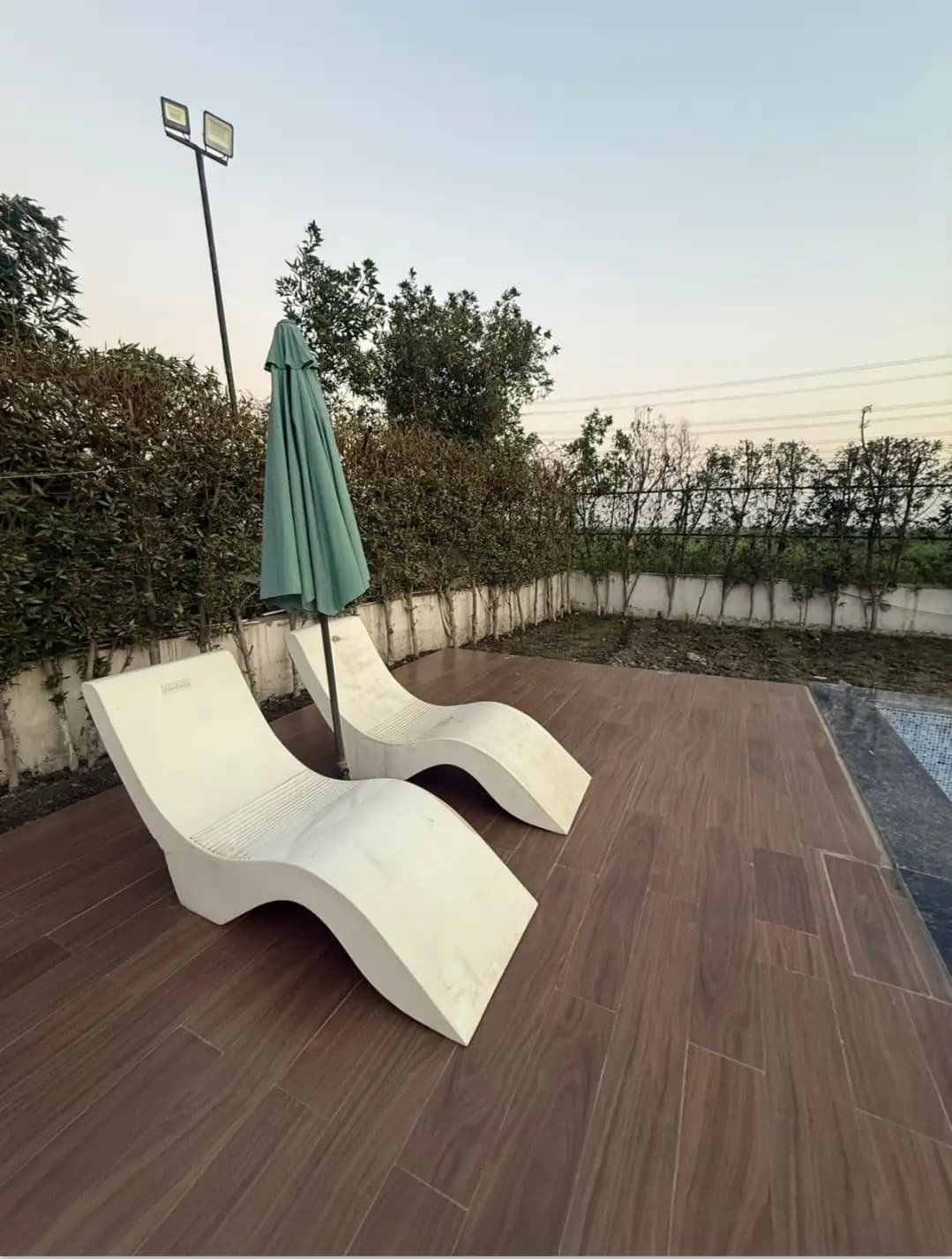 Photo 15 of 19 – 3 BHK farmhouse with a private pool in Noida, Delhi (BMF-F622)