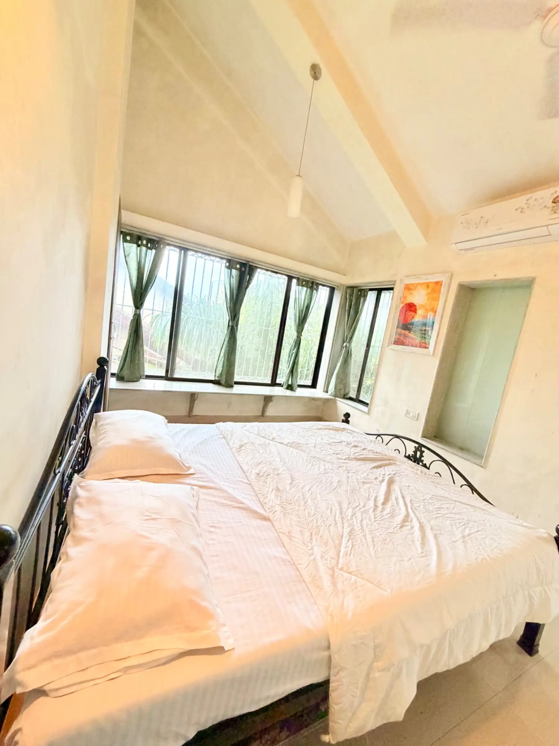 Photo 5 of 17 – 3 BHK villa with a private pool in Gold Valley, Lonavala (BMF-V624)