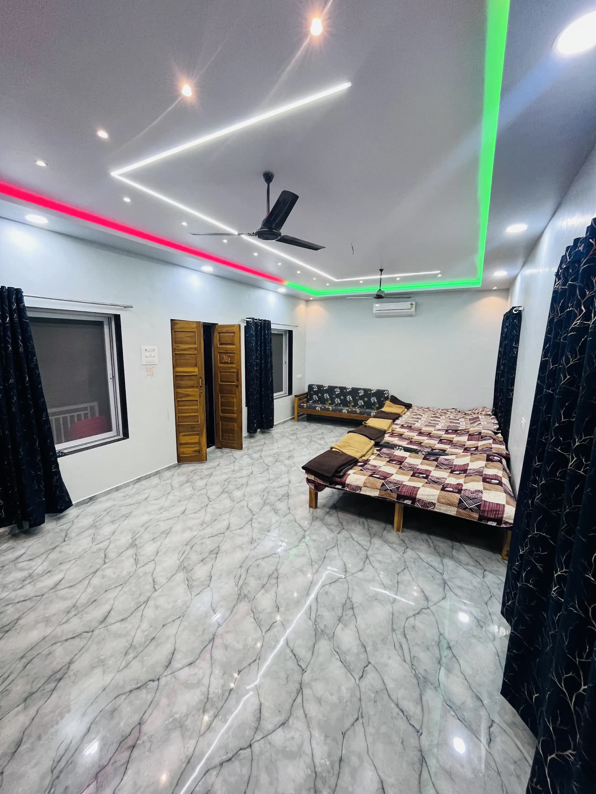 Photo 6 of 18 – 4 BHK farmhouse with a private pool in Neral, Karjat (BMF-F625)