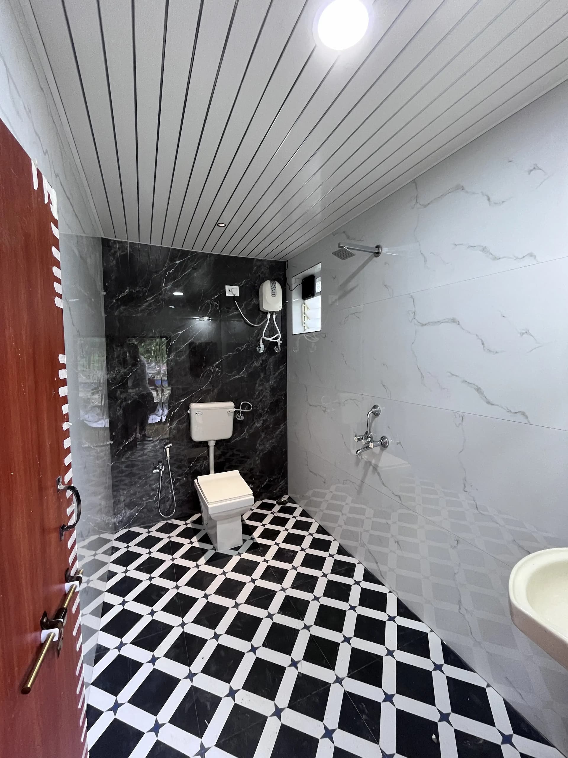 Photo 8 of 18 – 4 BHK farmhouse with a private pool in Neral, Karjat (BMF-F625)