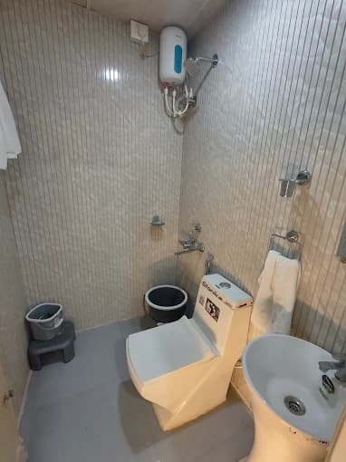 Photo 5 of 7 – 8-room resort with a pool in Balapur, Andhari (BMF-R626)